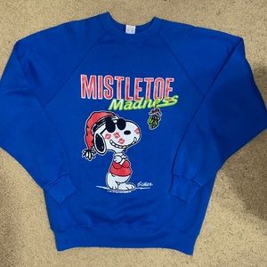 Peanuts Schulz Mistletoe madness sweatshirt